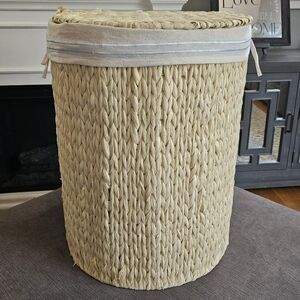 HOTEL ΜΑΥΖΟΝ BY RGI HOME Half Moon Wicker Laundry Hamper Basket with Lid Handles